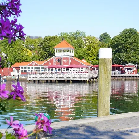 Alte Post - Kaptainskajuete Апартаменты